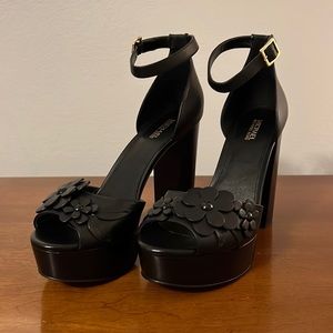 Michael Michael Kors Flora Leather Platform Size 7.5 Shoes